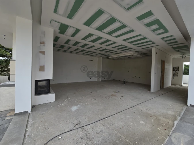 Moradia T4 para Venda em Azueira e Sobral da Abelheira Foto 12