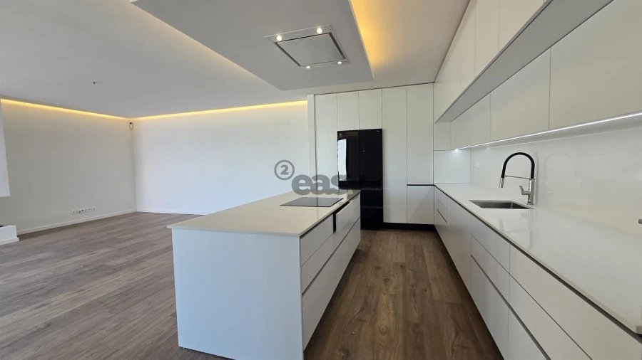 Moradia T4 para Venda em Azueira e Sobral da Abelheira Foto 20