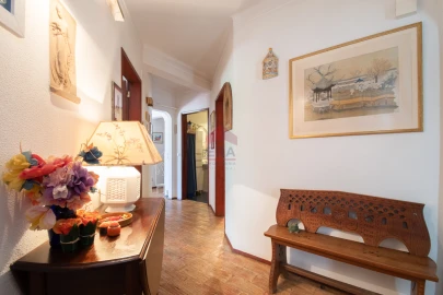Moradia T0 para Venda em Loule (São Sebastião)