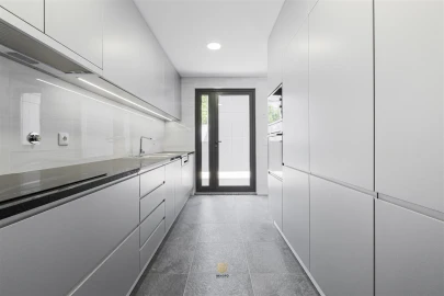 Apartamento T4 para Venda em Cedofeita, Santo Ildefonso, Sé, Miragaia, São Nicolau e Vitória