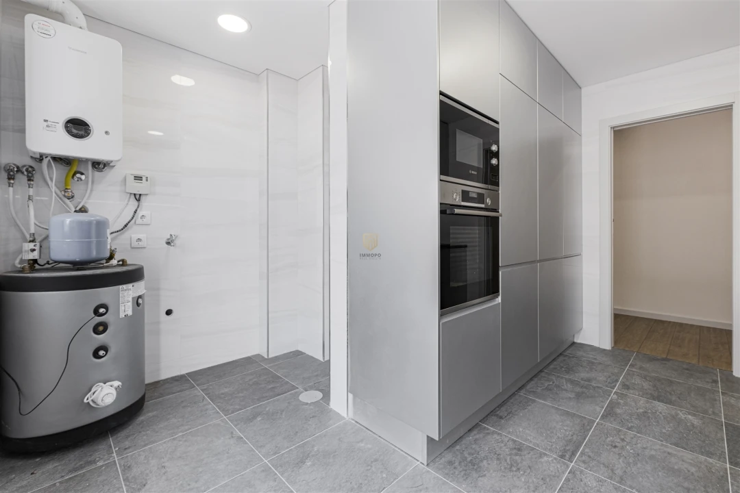 Apartamento T3 para Venda em Cedofeita, Santo Ildefonso, Sé, Miragaia, São Nicolau e Vitória Foto 11