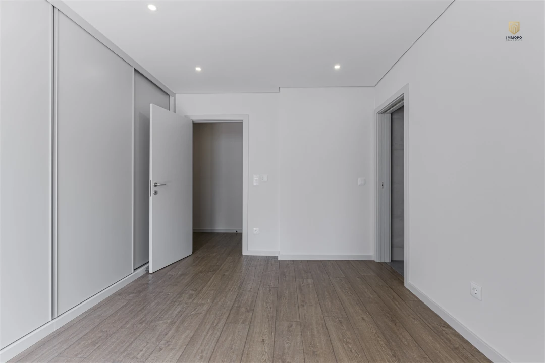 Apartamento T3 para Venda em Cedofeita, Santo Ildefonso, Sé, Miragaia, São Nicolau e Vitória Foto 18