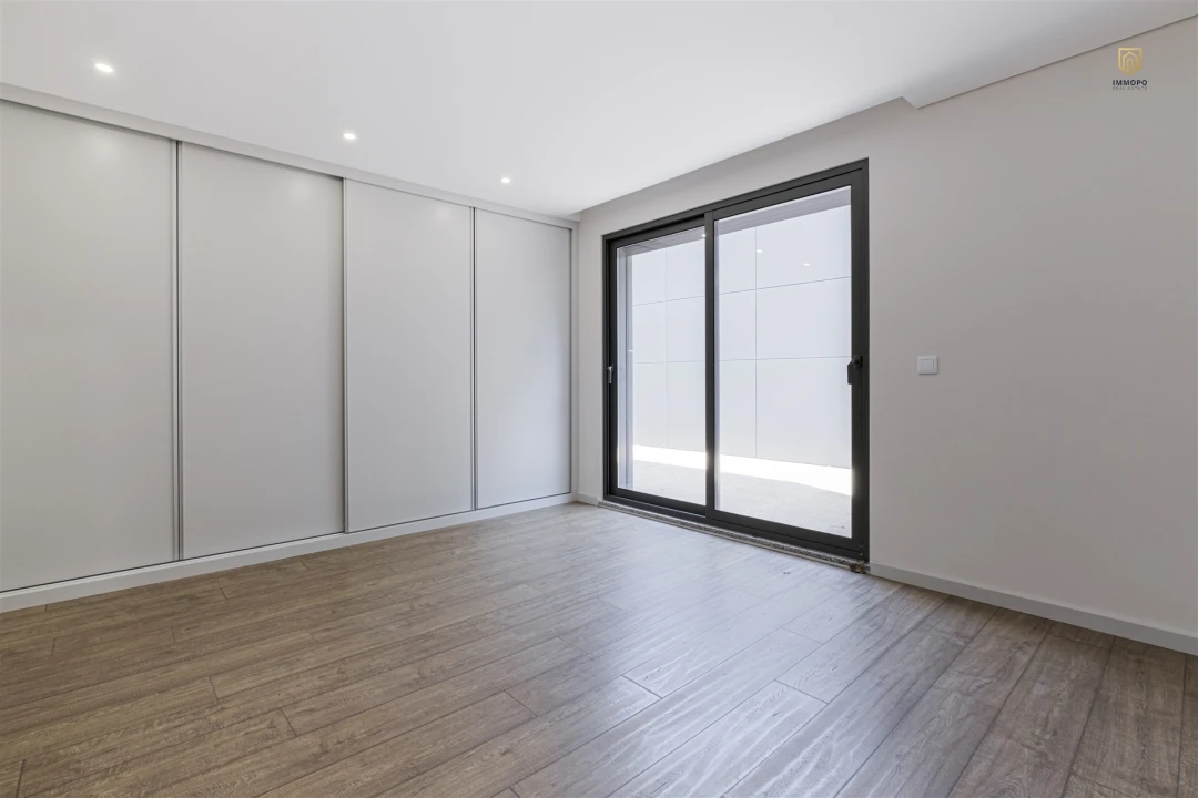 Apartamento T3 para Venda em Cedofeita, Santo Ildefonso, Sé, Miragaia, São Nicolau e Vitória Foto 13