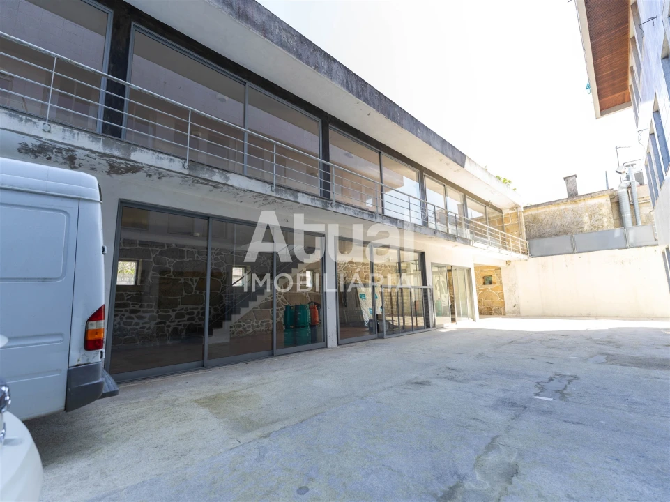 Armazém para Arrendamento em Caldelas Foto 2