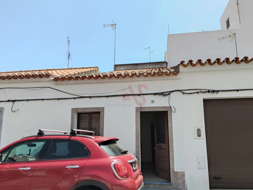 Moradia T2 para Venda em Santo Agostinho e São João Baptista e Santo Amador Foto 1