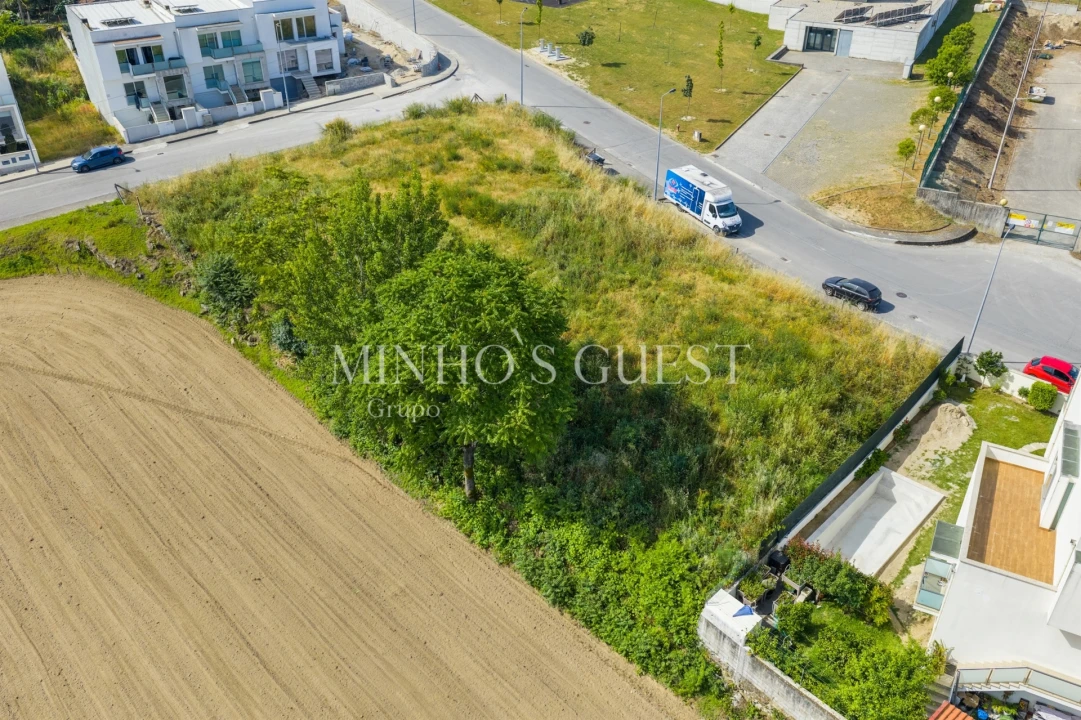 Terreno para Venda em Real, Dume e Semelhe Foto 10