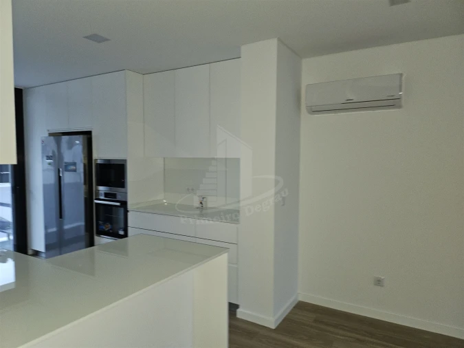 Moradia T3 para Venda em Santa Lucrécia de Algeriz e Navarra Foto 17