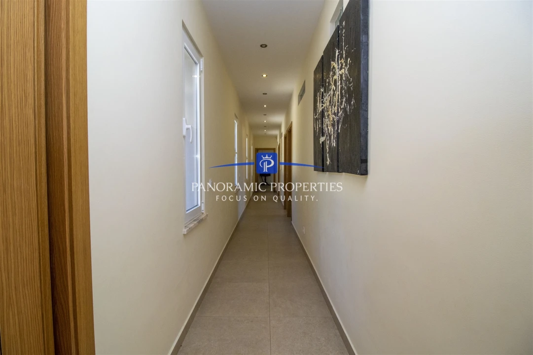 Moradia T6 para Venda em Lagoa e Carvoeiro Foto 6