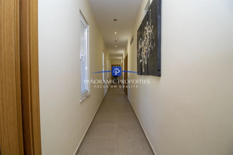 Moradia T6 para Venda em Lagoa e Carvoeiro Foto 6