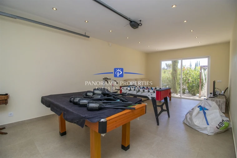 Moradia T6 para Venda em Lagoa e Carvoeiro Foto 13