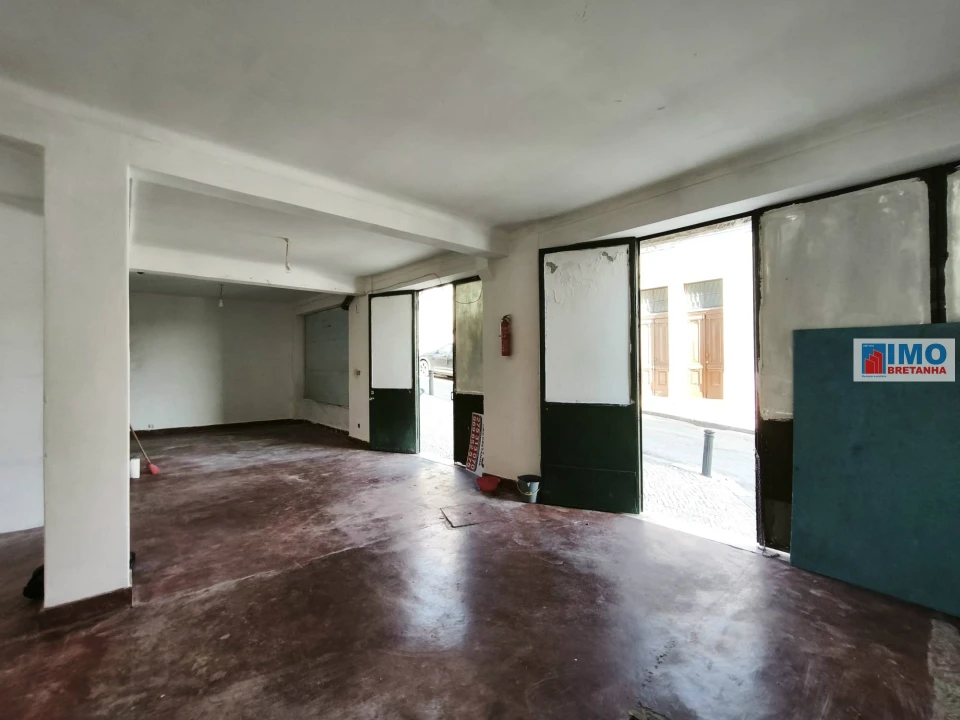 Loja para Venda em Sé Nova, Santa Cruz, Almedina e São Bartolomeu Foto 11