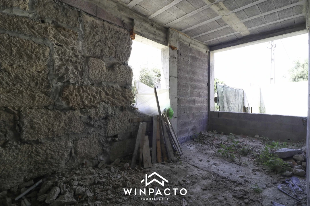 Moradia T3 para Venda em Nelas Foto 35