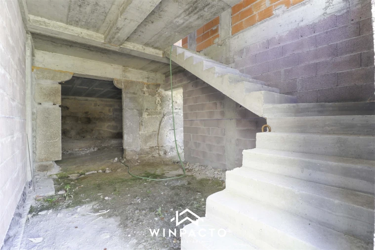 Moradia T3 para Venda em Nelas Foto 32