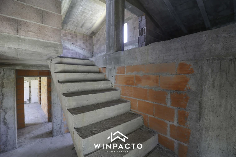 Moradia T3 para Venda em Nelas Foto 8