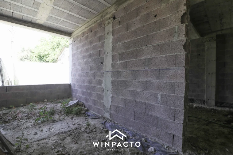 Moradia T3 para Venda em Nelas Foto 37