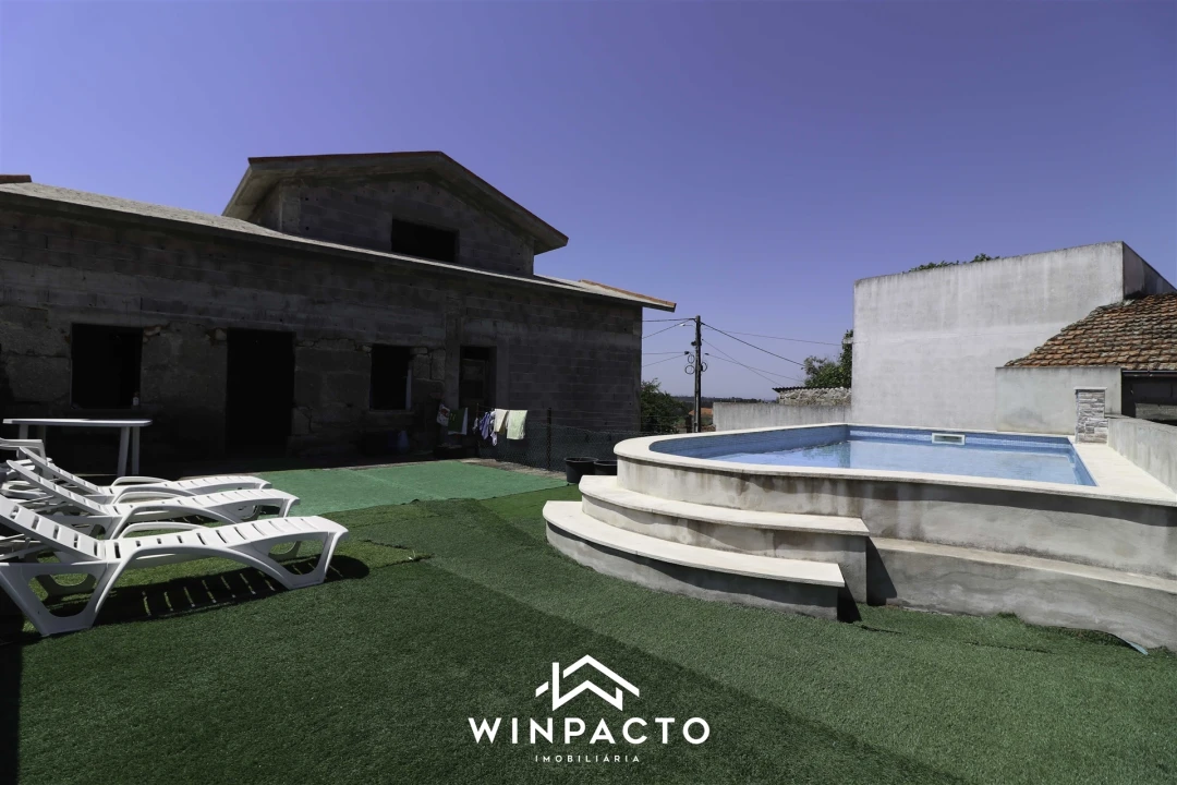 Moradia T3 para Venda em Nelas Foto 29