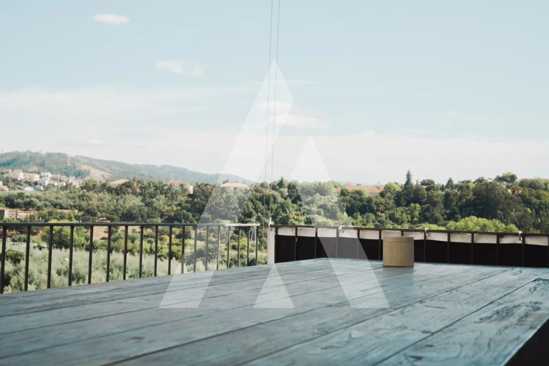 Apartamento T4 para Venda em Santo Antonio dos Olivais Foto 50