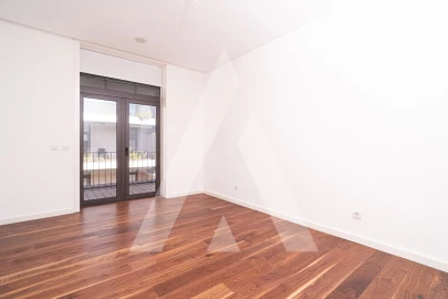 Apartamento T4 para Venda em Santo Antonio dos Olivais