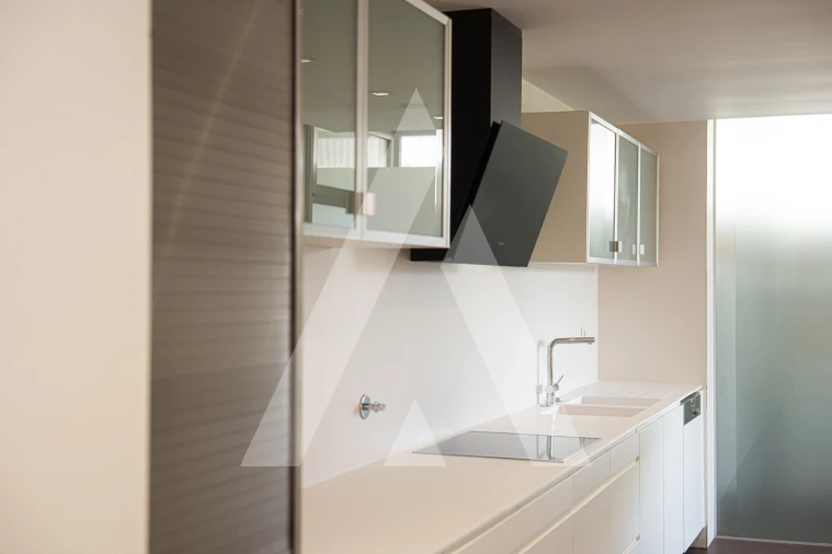 Apartamento T4 para Venda em Santo Antonio dos Olivais Foto 12