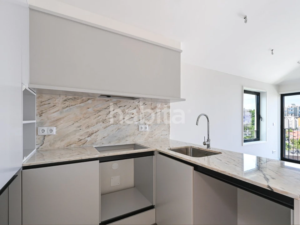 Apartamento T2 para Venda em Lordelo do Ouro e Massarelos Foto 7