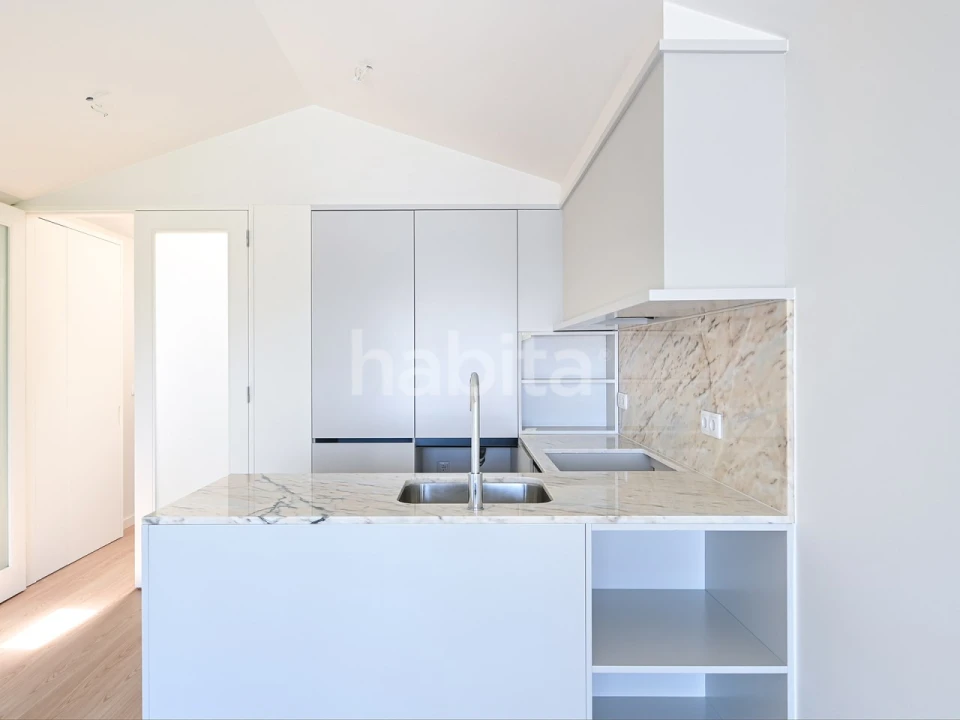Apartamento T2 para Venda em Lordelo do Ouro e Massarelos Foto 3