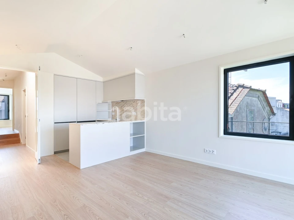 Apartamento T2 para Venda em Lordelo do Ouro e Massarelos Foto 2