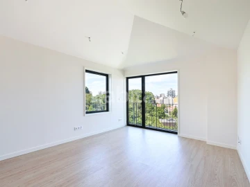 Apartamento T2 para Venda em Lordelo do Ouro e Massarelos