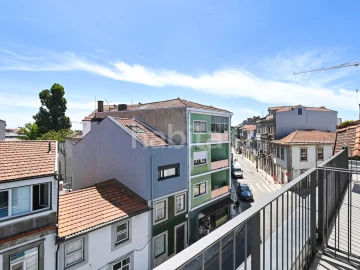 Apartamento T2 para Venda em Lordelo do Ouro e Massarelos
