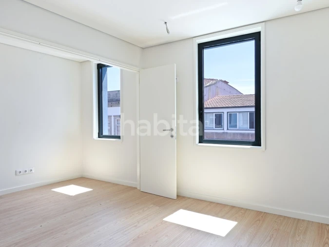 Apartamento T2 para Venda em Lordelo do Ouro e Massarelos Foto 17