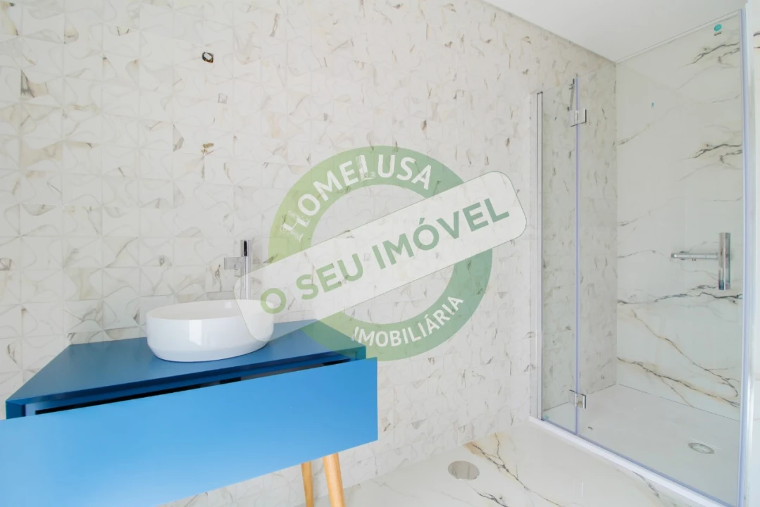 Moradia T4 para Venda em Antuzede e Vil de Matos Foto 18