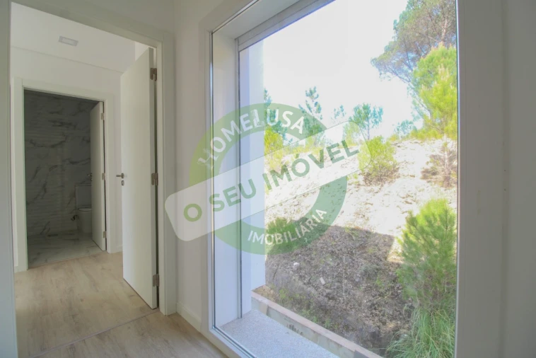 Moradia T4 para Venda em Antuzede e Vil de Matos Foto 25