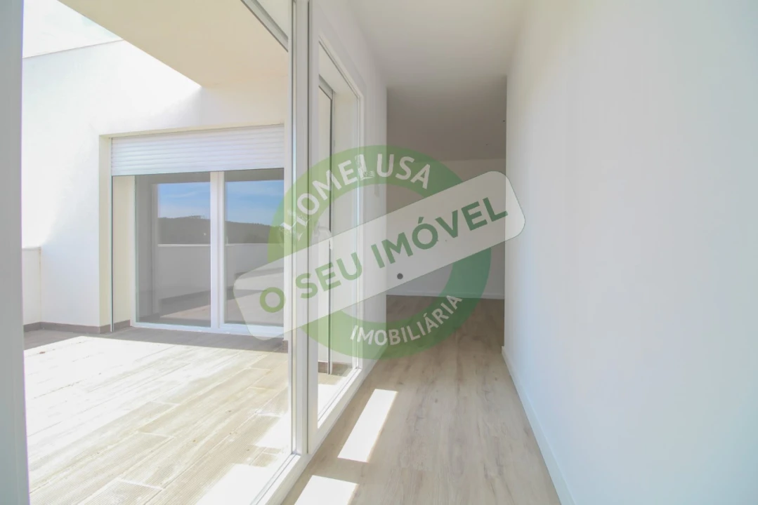 Moradia T4 para Venda em Antuzede e Vil de Matos Foto 21