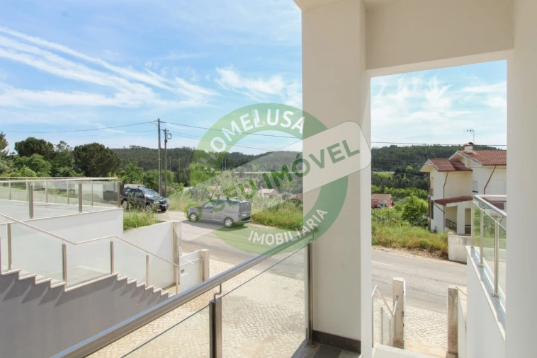 Moradia T4 para Venda em Antuzede e Vil de Matos Foto 29