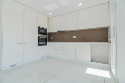 Moradia T4 para Venda em Antuzede e Vil de Matos