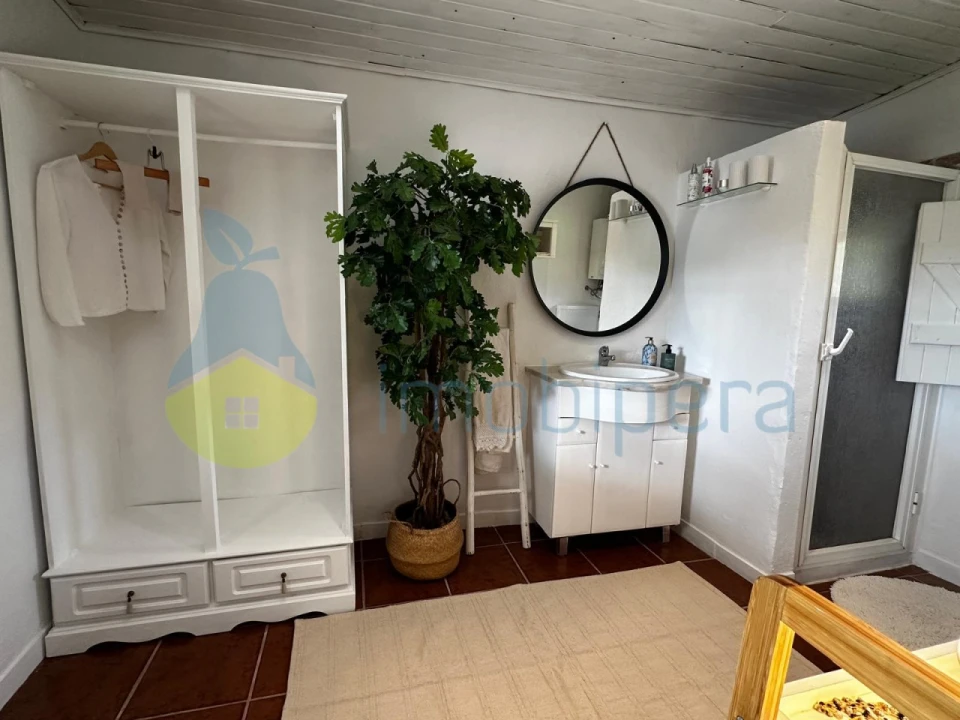 Moradia T2 para Venda em Alferce Foto 10