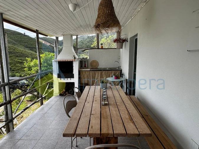 Moradia T2 para Venda em Alferce Foto 2