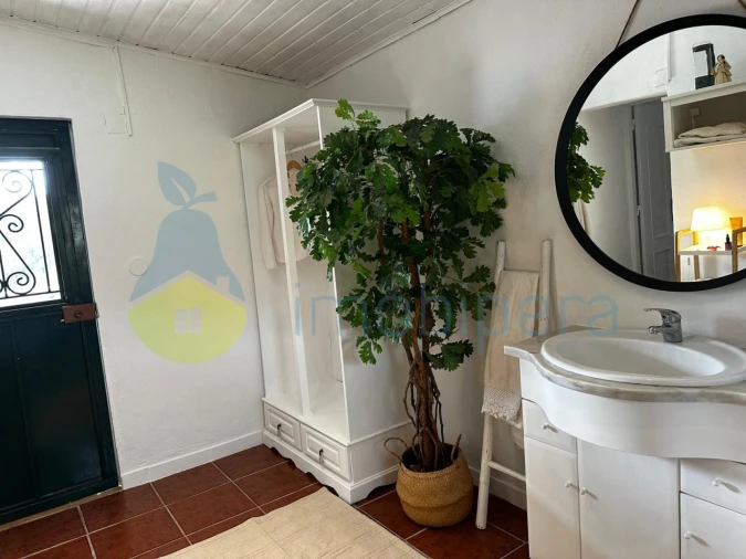 Moradia T2 para Venda em Alferce Foto 8