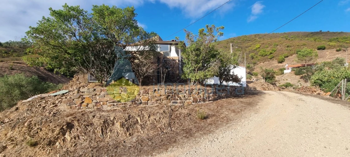 Moradia T2 para Venda em Alferce Foto 15