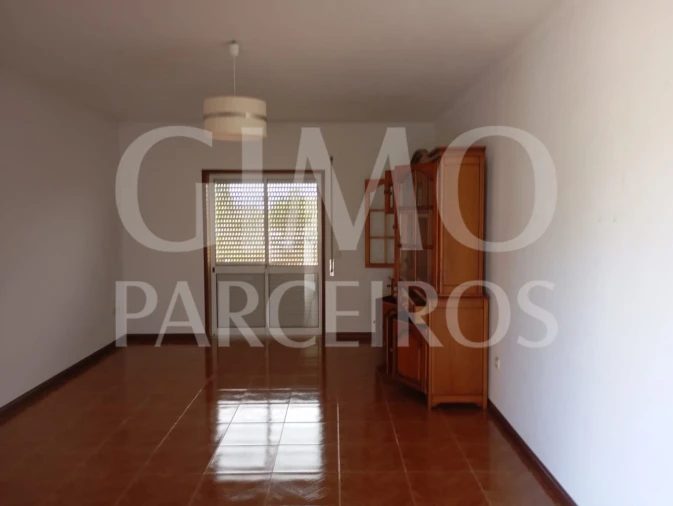 Moradia T3 para Venda em Sangalhos Foto 2