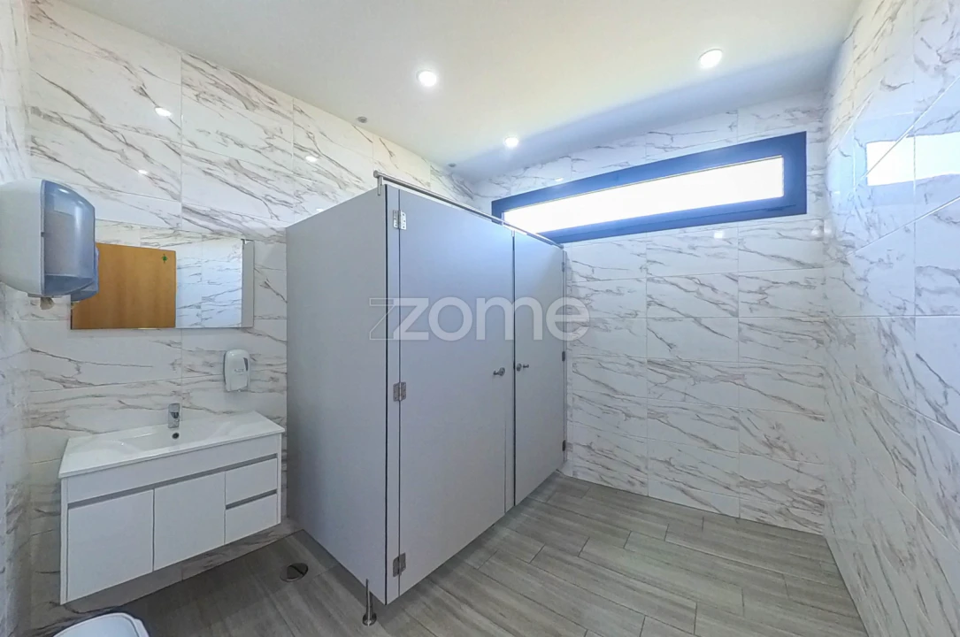 Negócio para Venda em Rendufe Foto 29