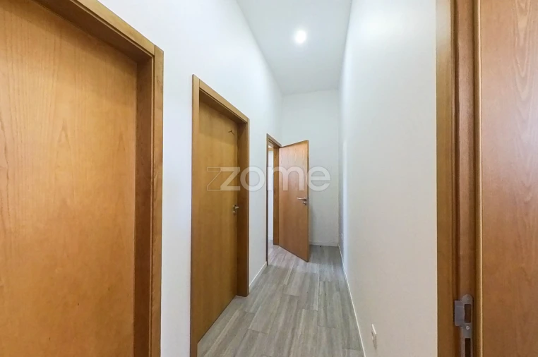 Negócio para Venda em Rendufe Foto 24