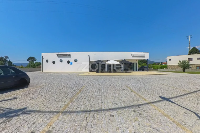 Negócio para Venda em Rendufe Foto 3