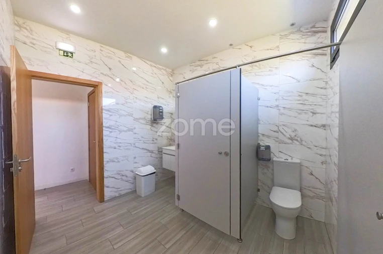 Negócio para Venda em Rendufe Foto 30