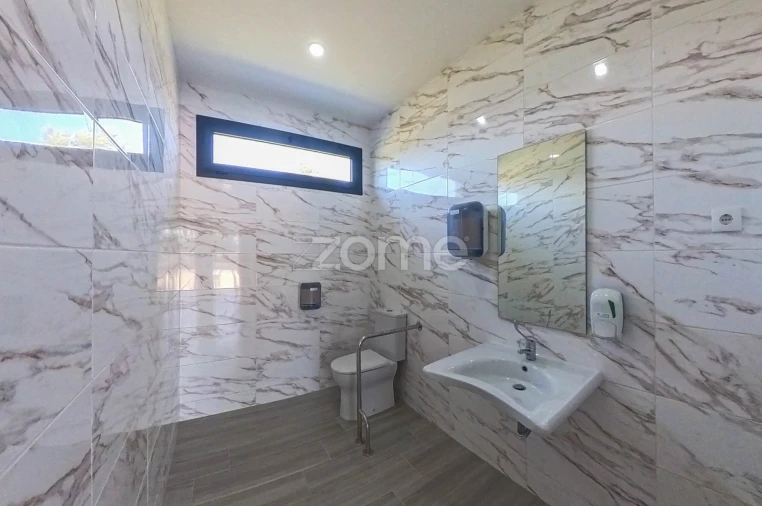 Negócio para Venda em Rendufe Foto 31