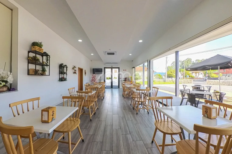 Negócio para Venda em Rendufe Foto 16