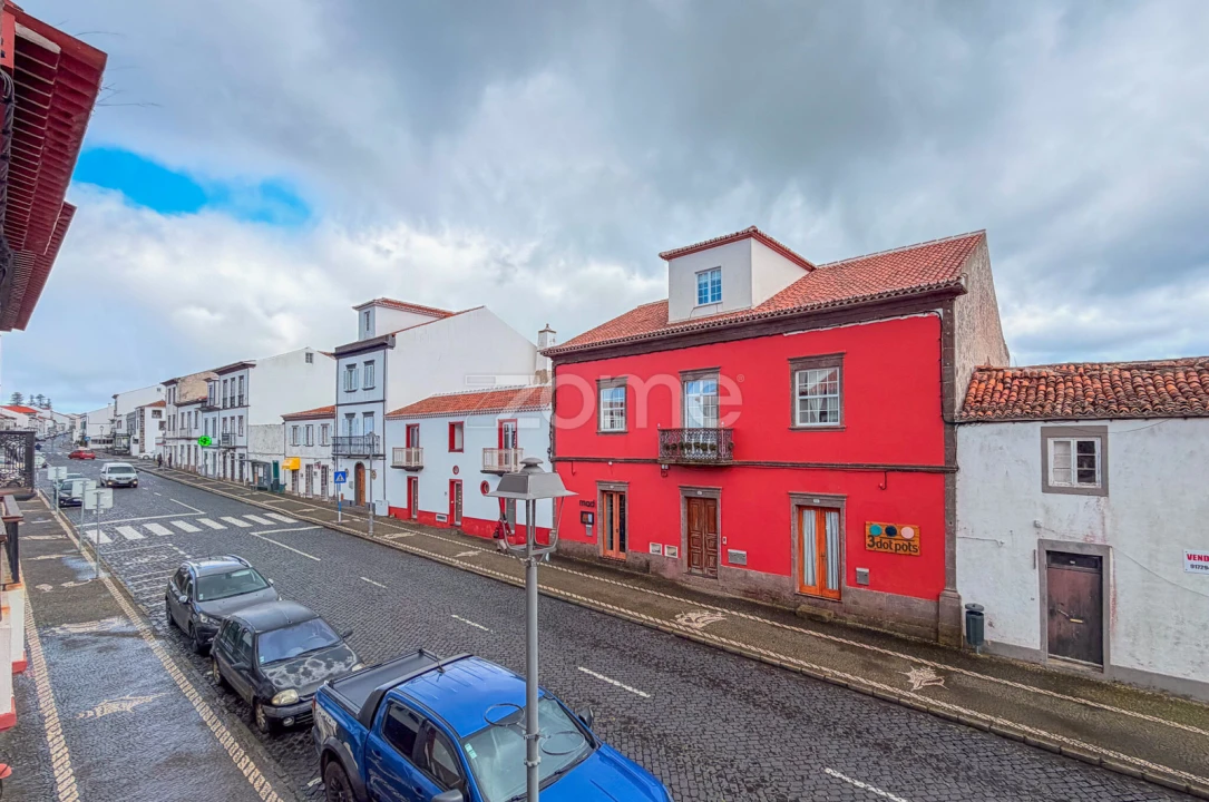Moradia T4 para Venda em Vila do Porto Foto 12