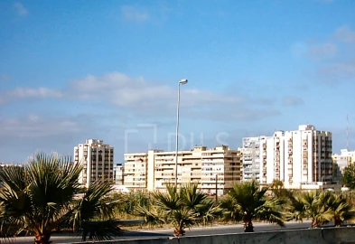 Apartamento T2 para Venda em Charneca de Caparica e Sobreda