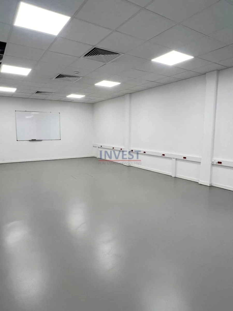 Escritório para Arrendamento em Paranhos Foto 4