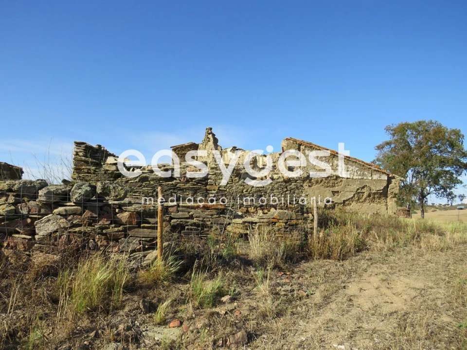 Quinta T2 para Venda em Entradas Foto 5