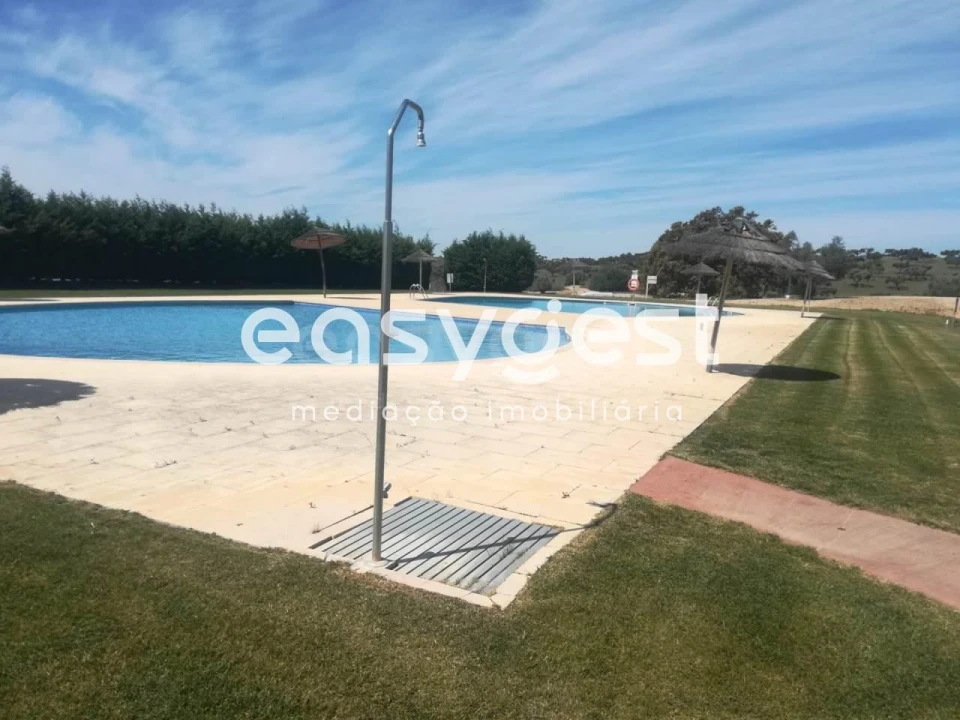 Moradia T4 para Venda em Cuba Foto 30